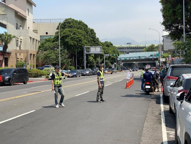 臺北市環保局執行機車排氣路邊攔檢作業