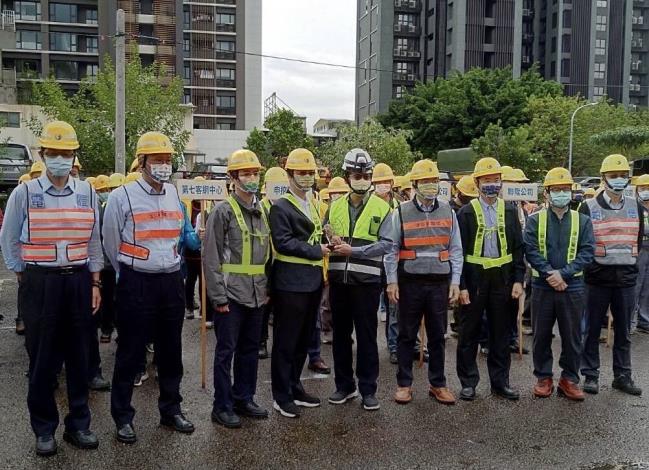 圖說四：11月12日在中華電信石牌基地，聯合舉辦「高架作業及局限空間演練觀摩交流會」活動照片。