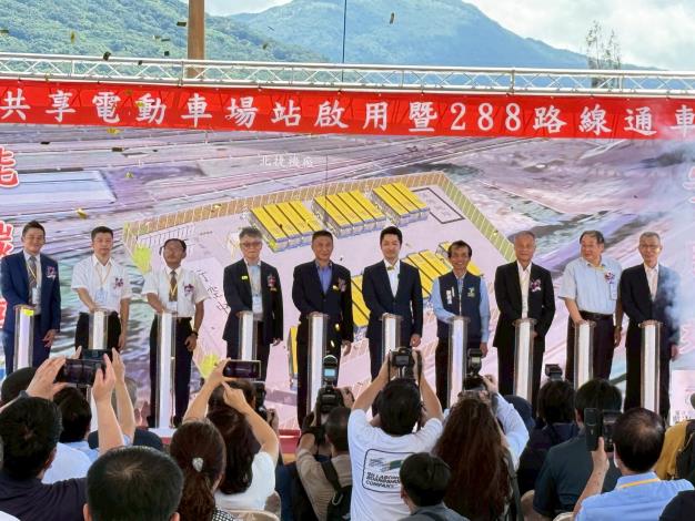 6EFF58B3-637A-4175-AC13-E415D403FF11