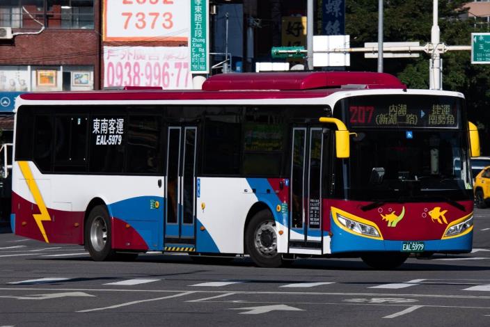 207路線電動公車