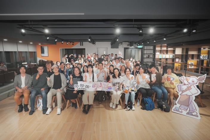 圖七、韓國場講座大合照。