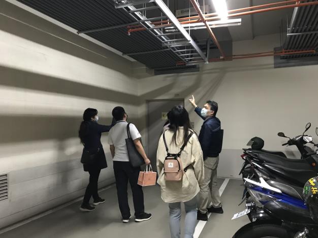 01-電動車充電設備(線槽架).JPG