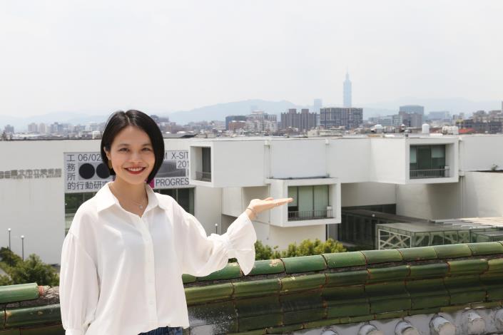週一「臺北進行式‧藝文新能量」節目主持人成若涵.JPG