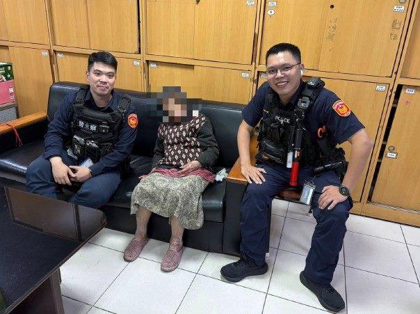 圖說：員警陪同婦人返所休息及合影