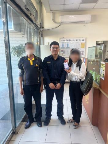 警方協助日籍旅客尋回手機