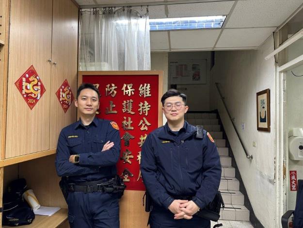 警員黃孟翔、梁翔語