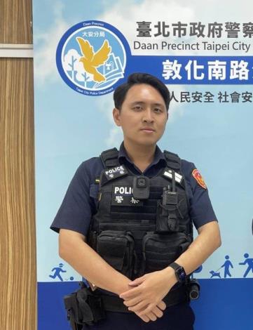 警員莊佳修