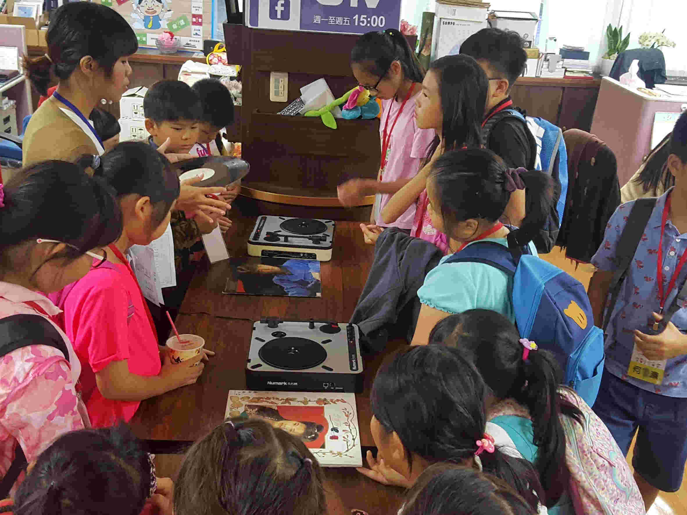 Visiting the Chengsheng Broadcasting Corp