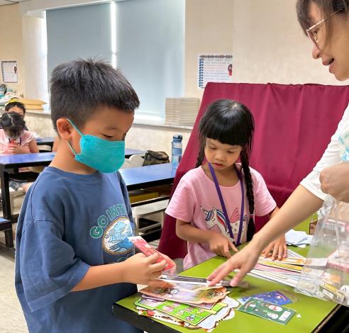 114年Happy Go雲端發票探索趣國小營隊活動照片(18)