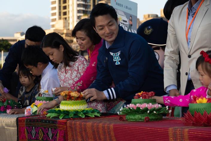 2023 Water Lantern Festival sa Taipei – Sikat at Liwanag ng Pangarap sa Taipei13