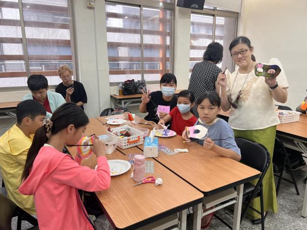 フィリピン文化紹介及び仮面ペイントDIYイベント