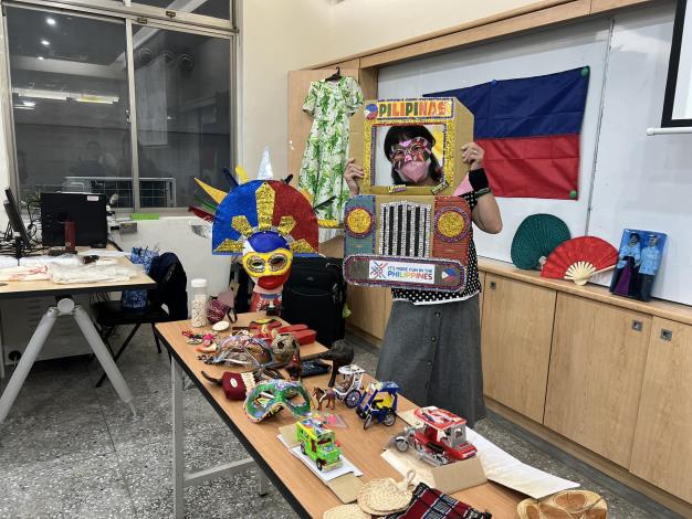 フィリピン文化紹介及び仮面ペイントDIYイベント