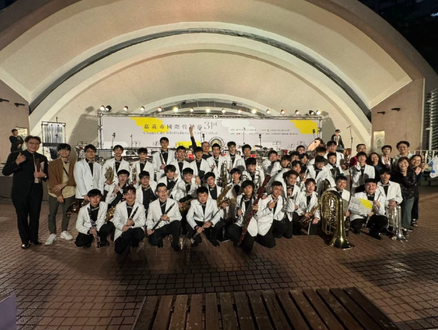 吹奏楽部嘉義市国際吹奏楽フェスティバルでの演奏