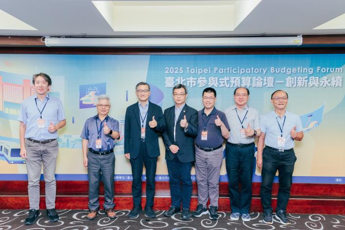 10_綜合座談合影