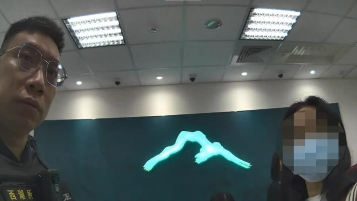 員警耐心溝通讓被害人放棄提領款項避免受騙
