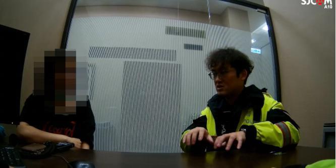 大湖派出所員警向葉女解釋詐騙手法