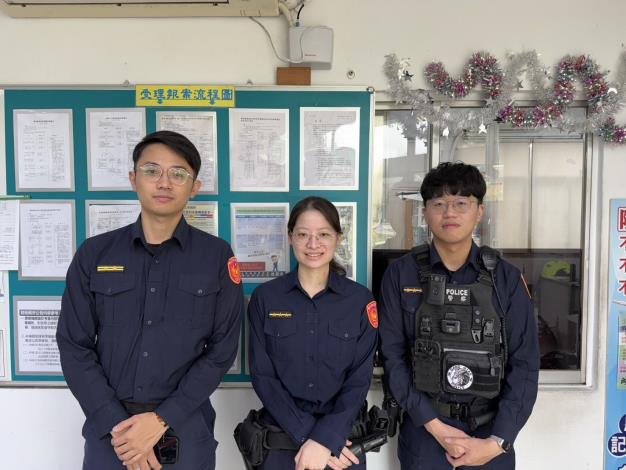 內湖分局港墘派出所長陳俊諺(左)、警員洪健舜(中)、卓盈(右)