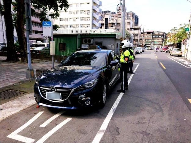 警方強力執法