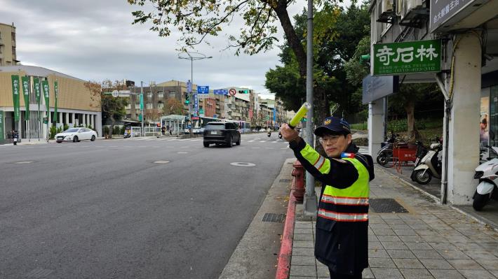 鎖定轄內四大交通路口加派警力