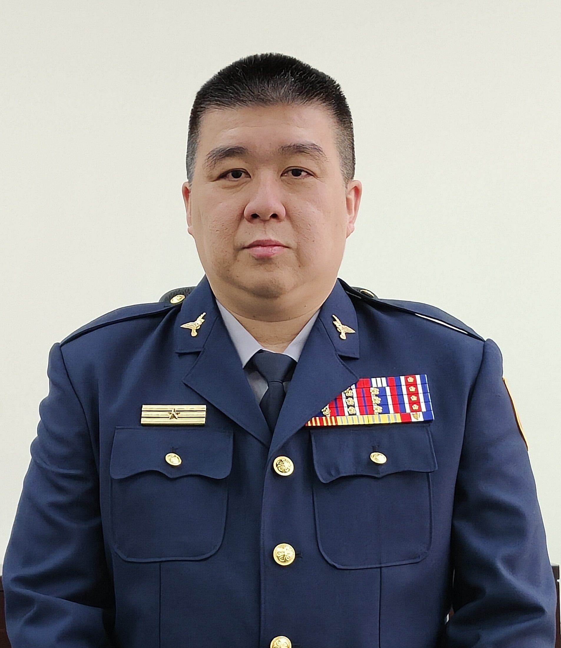 丁靖