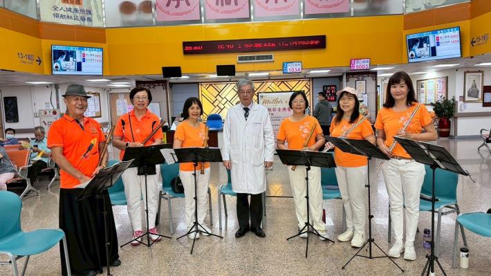 LINE_ALBUM_202556母親節音樂會（中醫昆明場）_250513_61