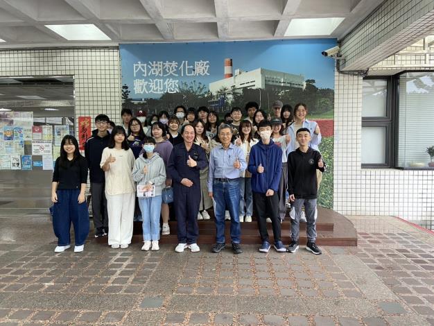 臺北市立大學衛生福利學系來廠參訪大合照