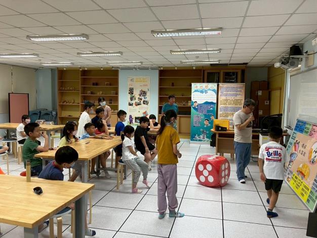 LINE_ALBUM_114.6.30_清江國小走入校園環礁推廣_250702_1