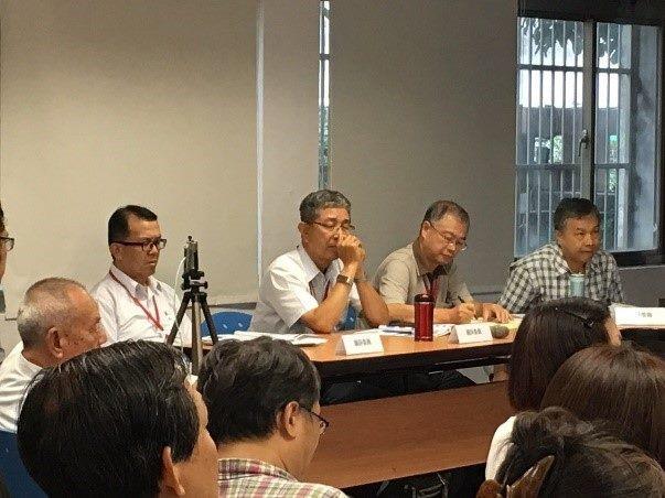 環評委員聽民眾發言