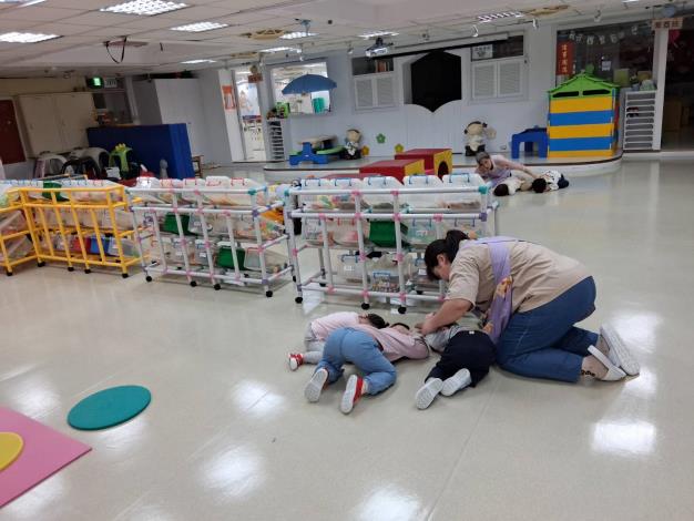 4紫荳班就地避難