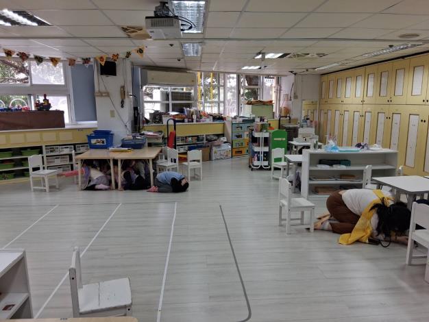 3黃芽班就地避難