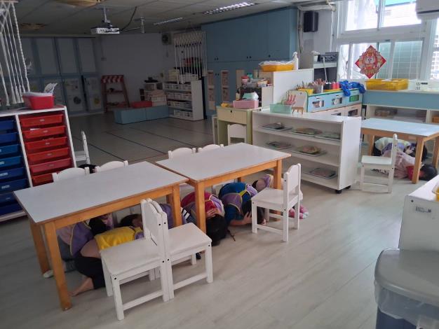 2藍芽班就地避難