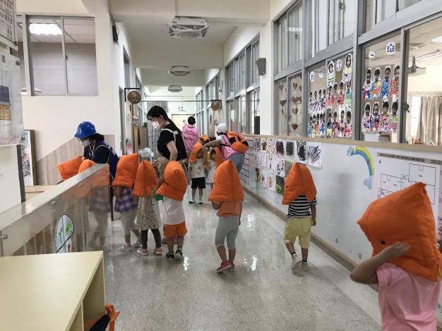 2樓幼兒疏散