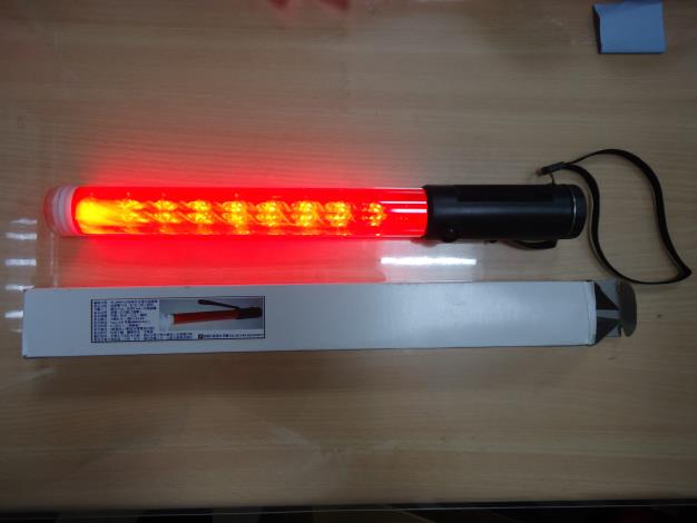 更新指揮棒結合手電筒.JPG