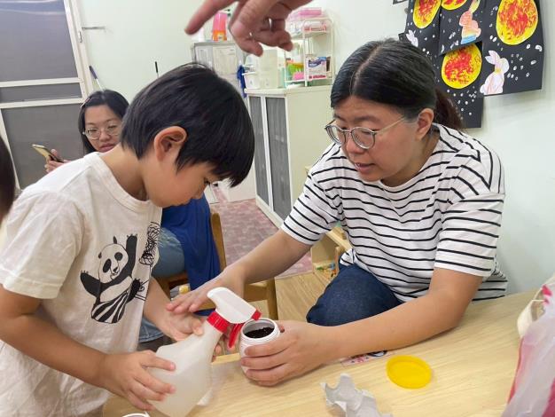 LINE_ALBUM_1141018英文閱讀樂_251019_38