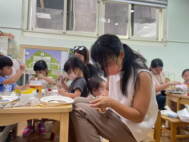 LINE_ALBUM_1141018英文閱讀樂_251019_119