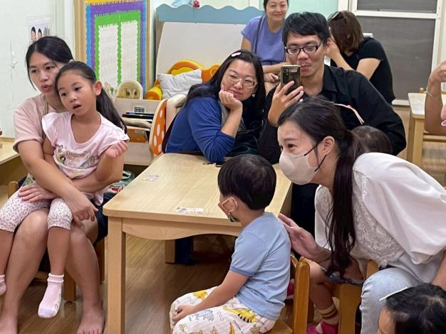 LINE_ALBUM_1141018英文閱讀樂_251019_26