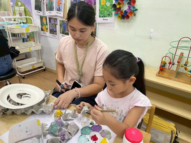 LINE_ALBUM_1141018英文閱讀樂_251019_131