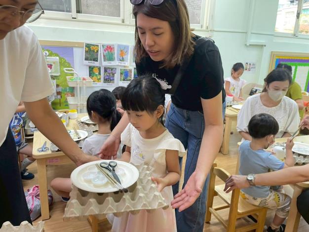 LINE_ALBUM_1141018英文閱讀樂_251019_74