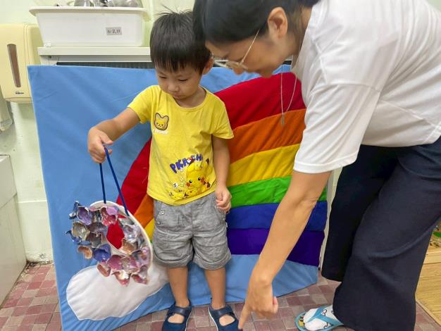 LINE_ALBUM_1141018英文閱讀樂_251019_179