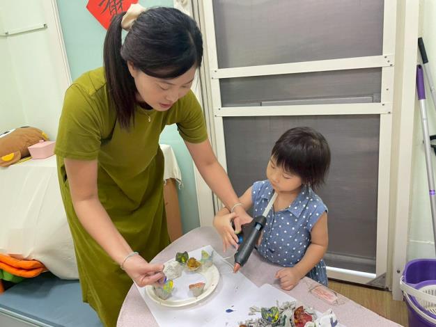 LINE_ALBUM_1141018英文閱讀樂_251019_173