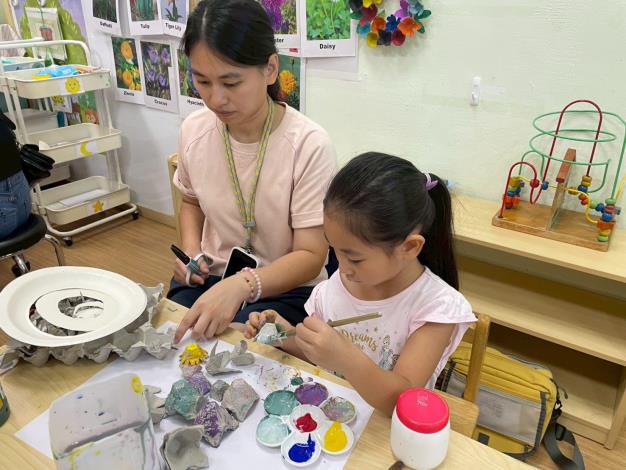 LINE_ALBUM_1141018英文閱讀樂_251019_132