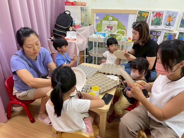 LINE_ALBUM_1141018英文閱讀樂_251019_82