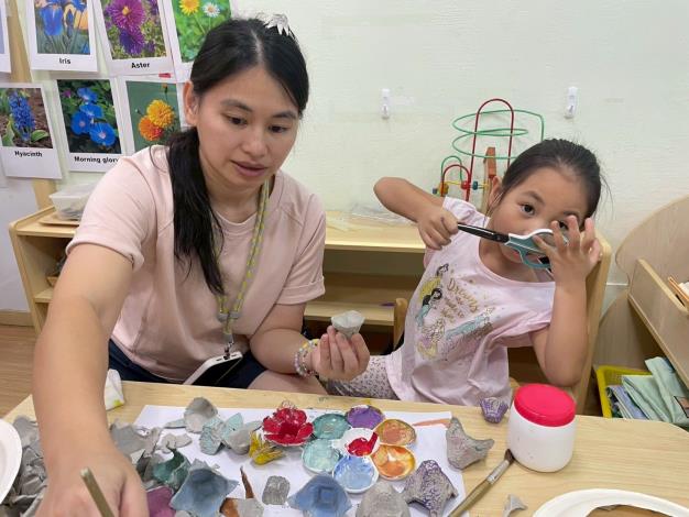 LINE_ALBUM_1141018英文閱讀樂_251019_153