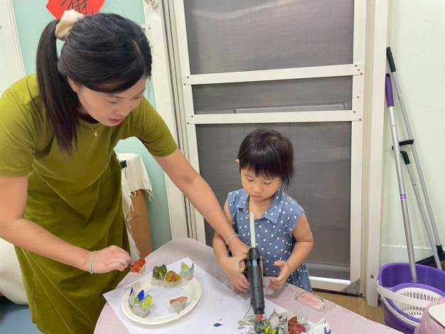 LINE_ALBUM_1141018英文閱讀樂_251019_174