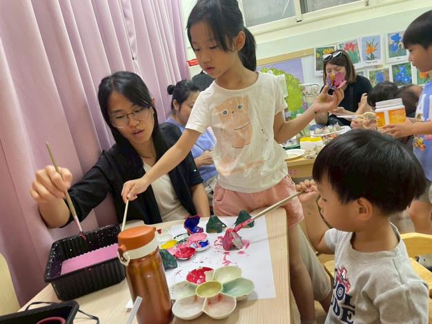 LINE_ALBUM_1141018英文閱讀樂_251019_155