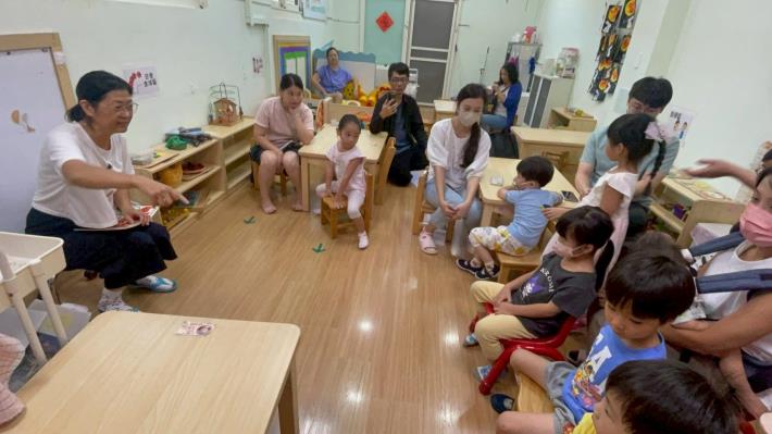 LINE_ALBUM_1141018英文閱讀樂_251019_3