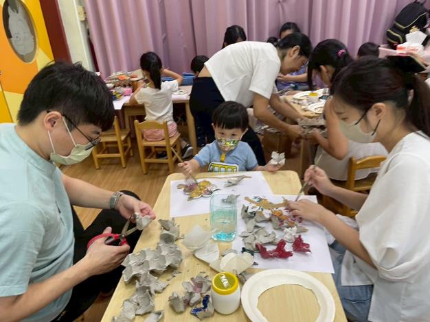 LINE_ALBUM_1141018英文閱讀樂_251019_115