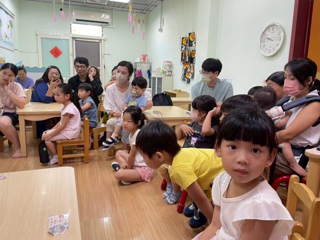 LINE_ALBUM_1141018英文閱讀樂_251019_16