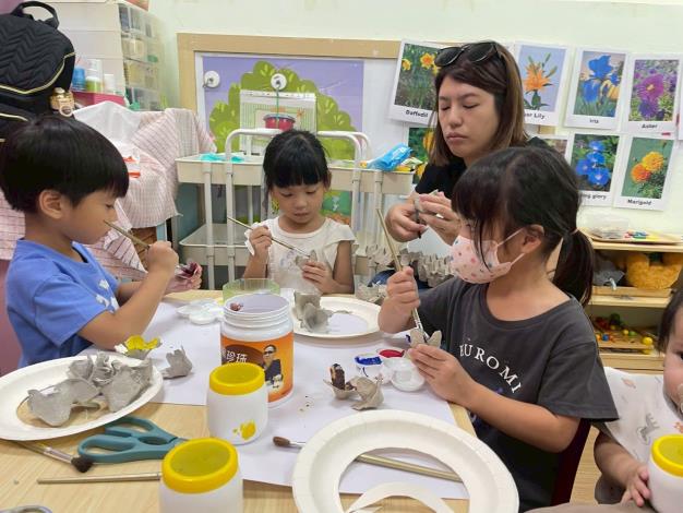 LINE_ALBUM_1141018英文閱讀樂_251019_102