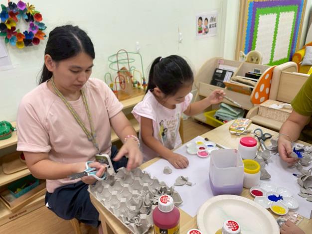 LINE_ALBUM_1141018英文閱讀樂_251019_101